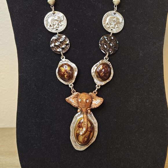 VTG Chico's Elephant Pendant Necklace Boho Safari Silver Tone Beads 32in - Picture 2 of 10